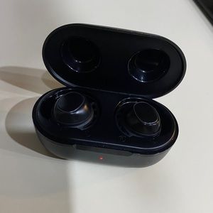 Bluetooth Earbuds